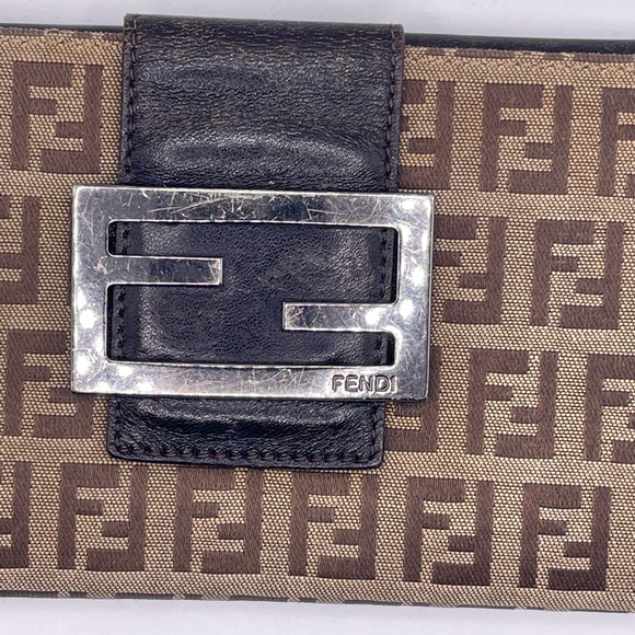 Fendi Zucchino Canvas Logo Buckle Flap Wallet - Picture 4 of 16